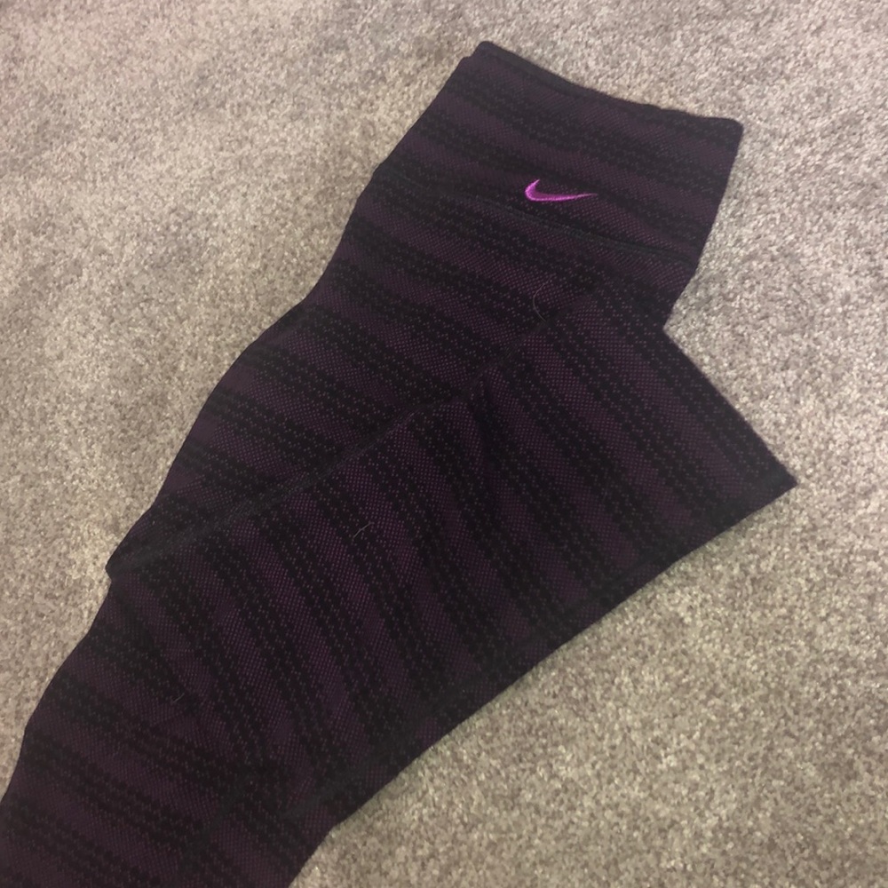 Nike purple highwaist Capri legging